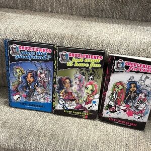 Monster high Ghoulfriends Book Set books 1-3